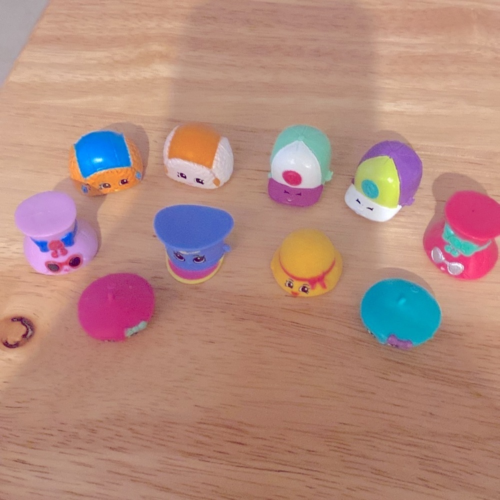 Shopkins Hat Collection - Picture 4 of 4